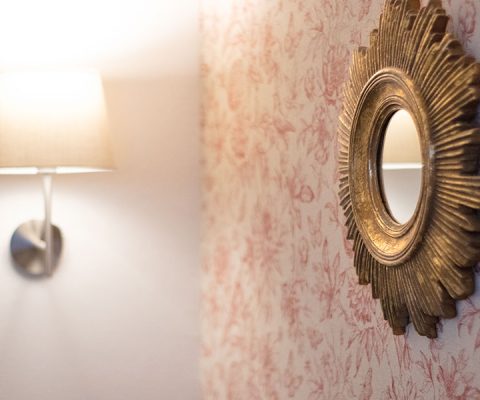chambre double standard, lit double, chambre 2 personnes, Orange, Vaucluse, hôtel, salle de douche, tout confort